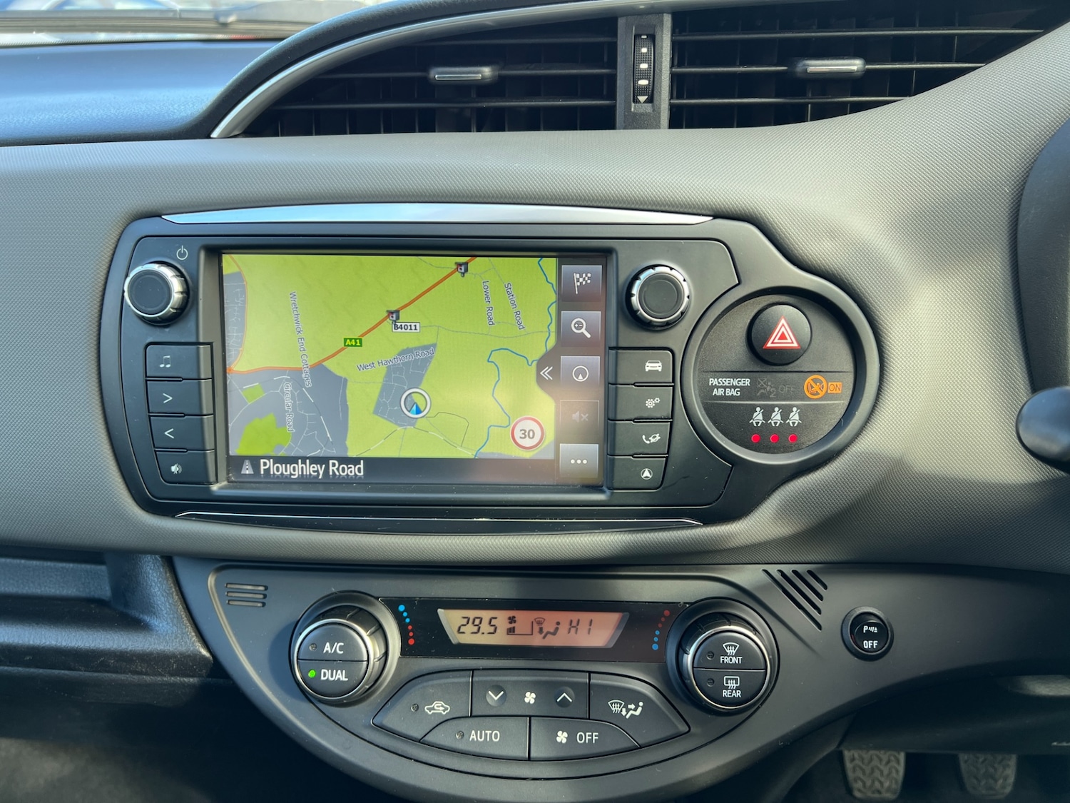 Used Toyota Yaris 2016 for sale - 78042964: Photo 18