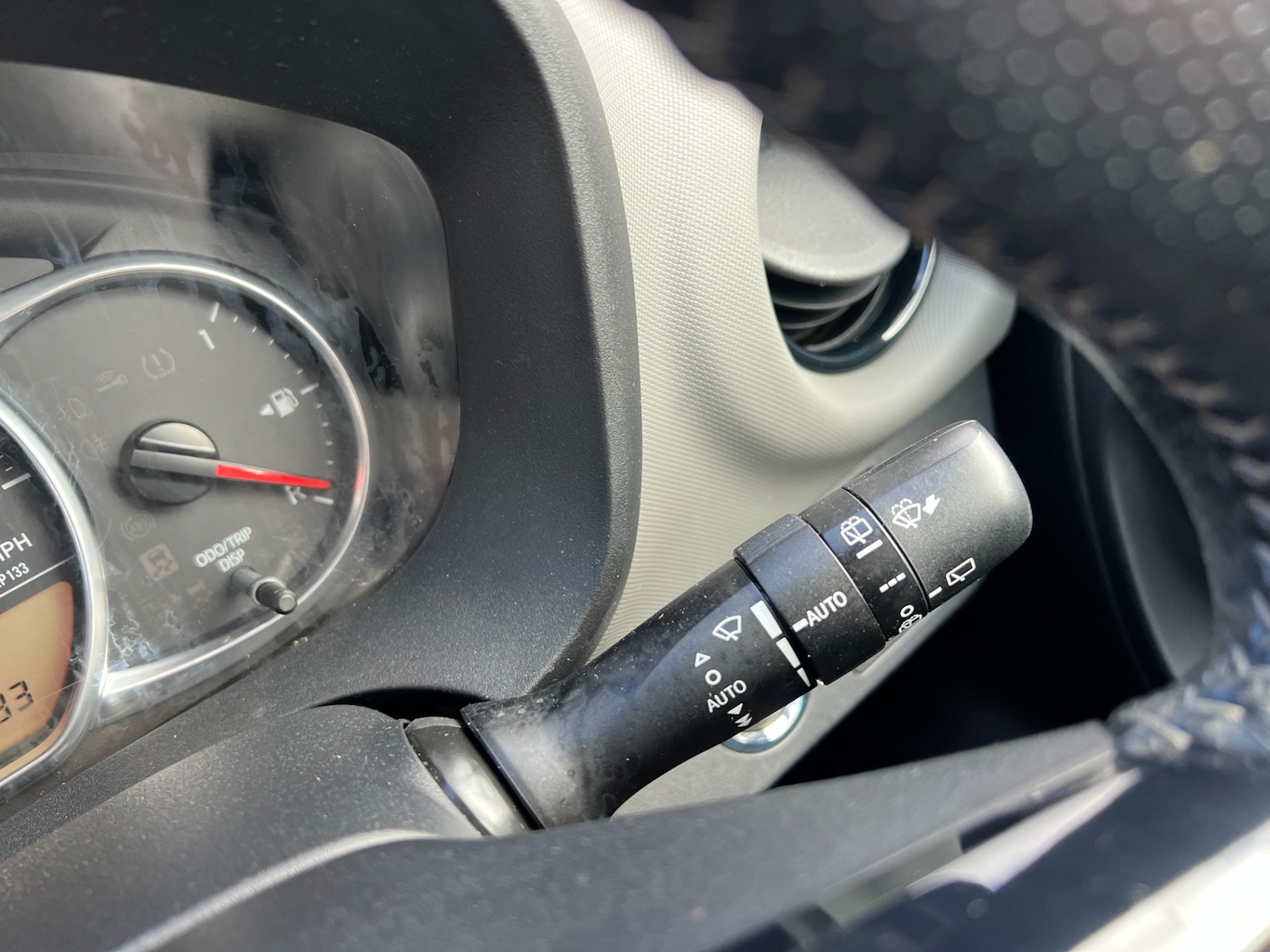 Used Toyota Yaris 2016 for sale - 78042964: Photo 24