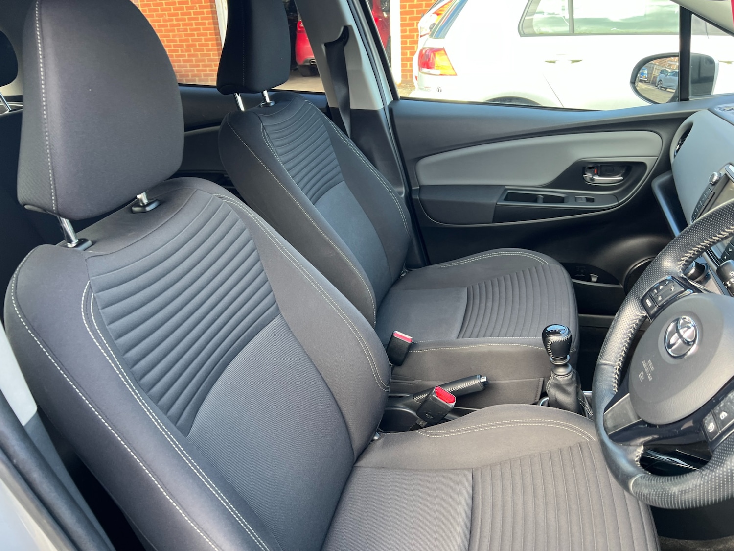 Used Toyota Yaris 2016 for sale - 78042964: Photo 30