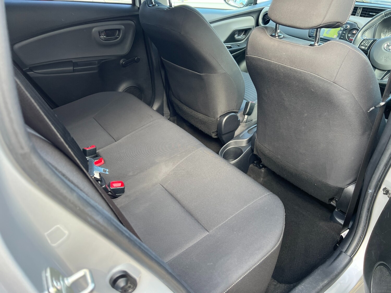 Used Toyota Yaris 2016 for sale - 78042964: Photo 32