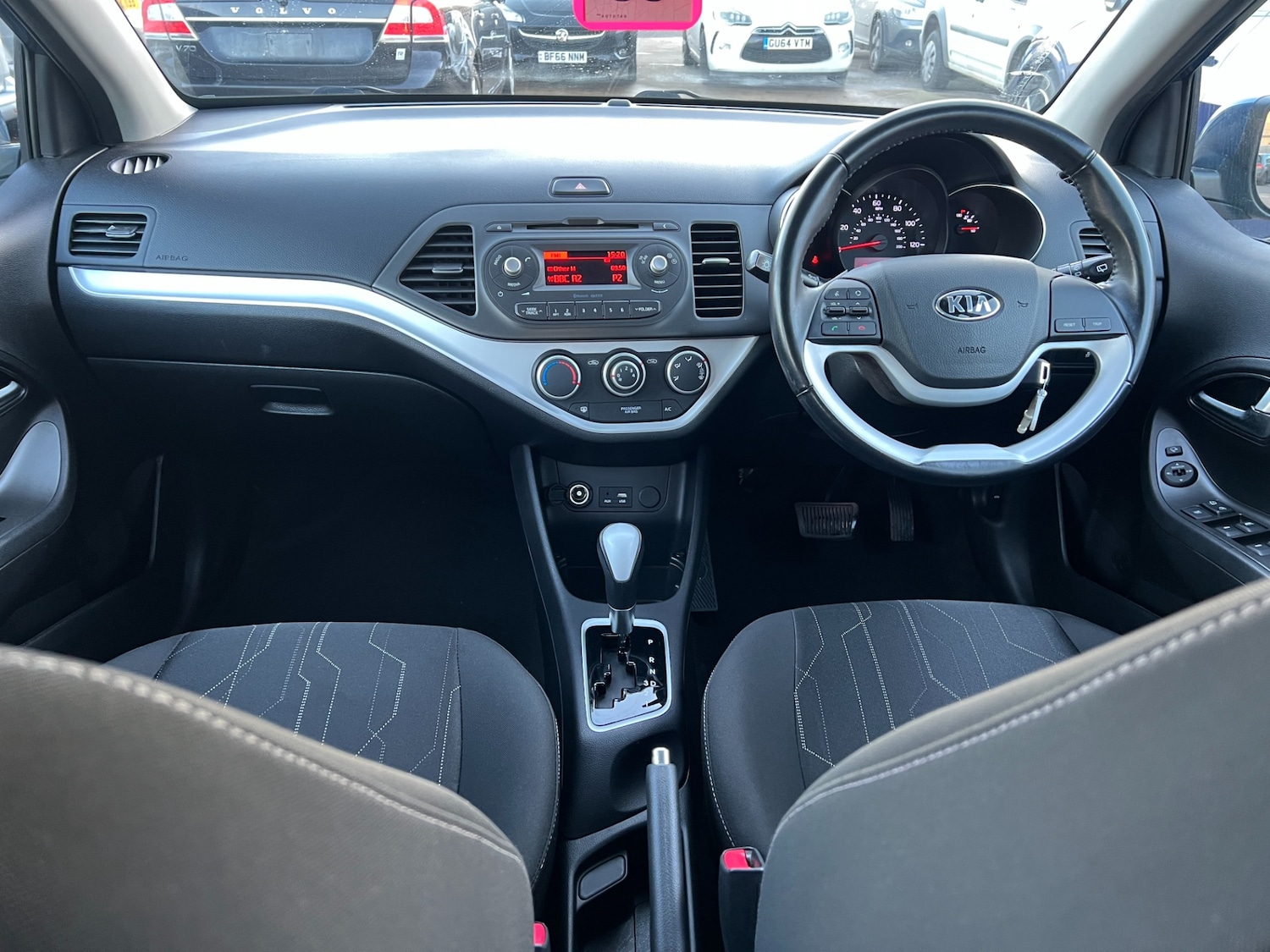 Used Kia Picanto 2015 for sale - 76807314: Photo 2