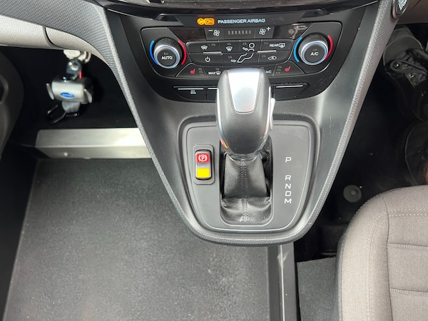 Used Ford Grand Tourneo Connect 2022 for sale - 75736357: Photo 22