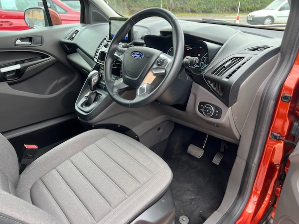 Used Ford Grand Tourneo Connect 2022 for sale - 75736357: Photo 23