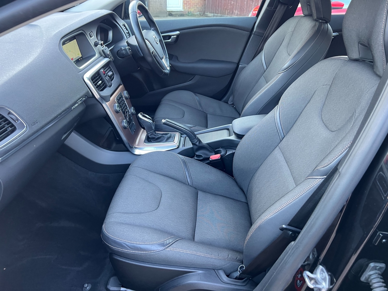 Used Volvo V40 2016 for sale - 77702807: Photo 11