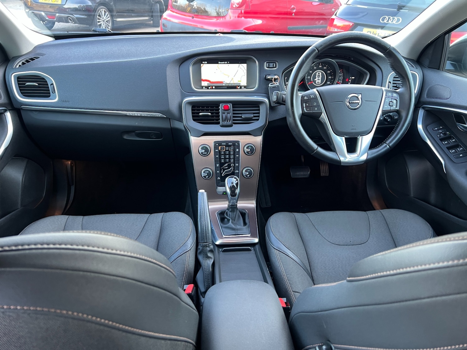 Used Volvo V40 2016 for sale - 77702807: Photo 14