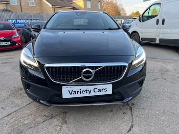 Used Volvo V40 2016 for sale - 77702807: Photo