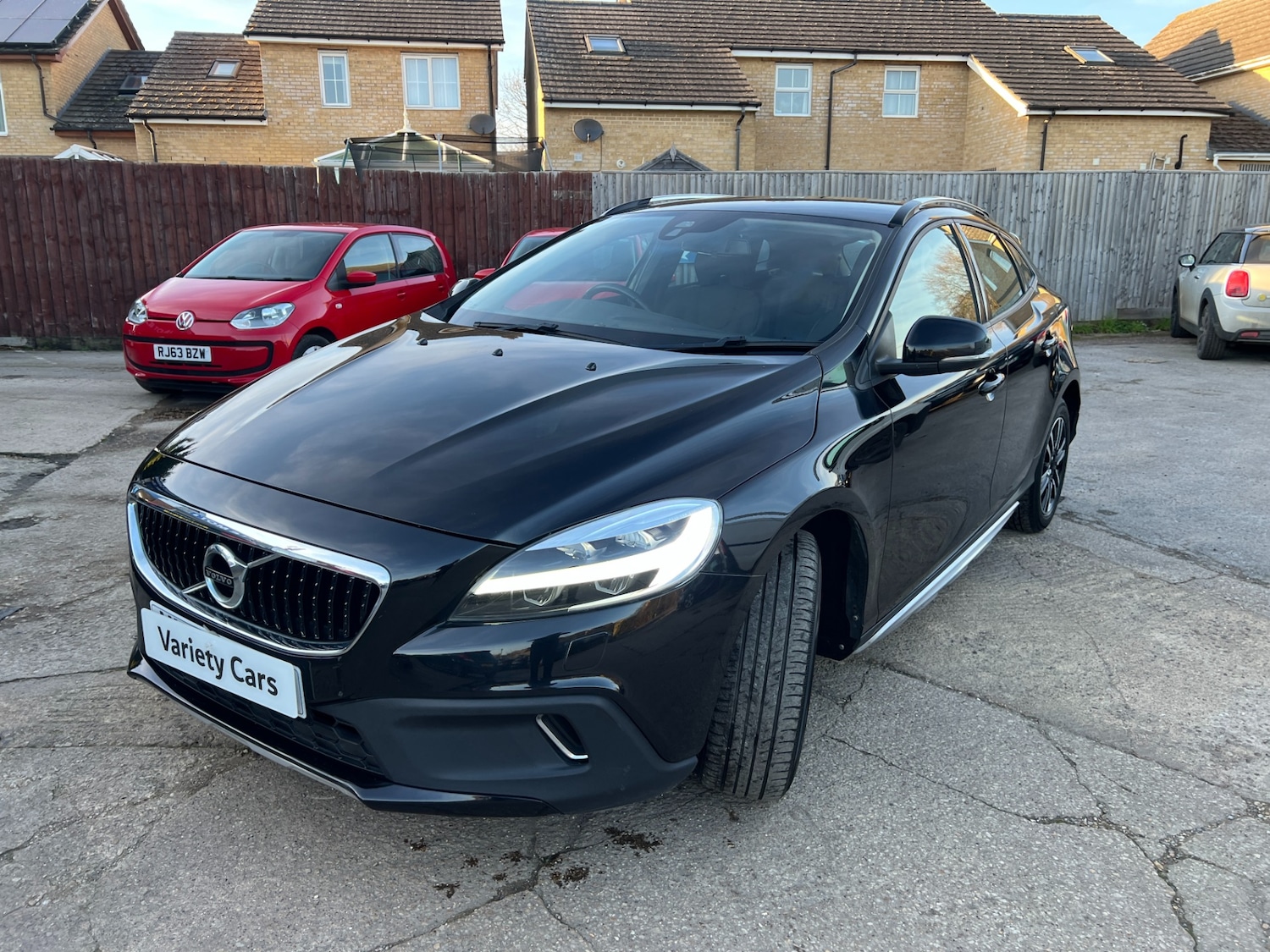 Used Volvo V40 2016 for sale - 77702807: Photo 3