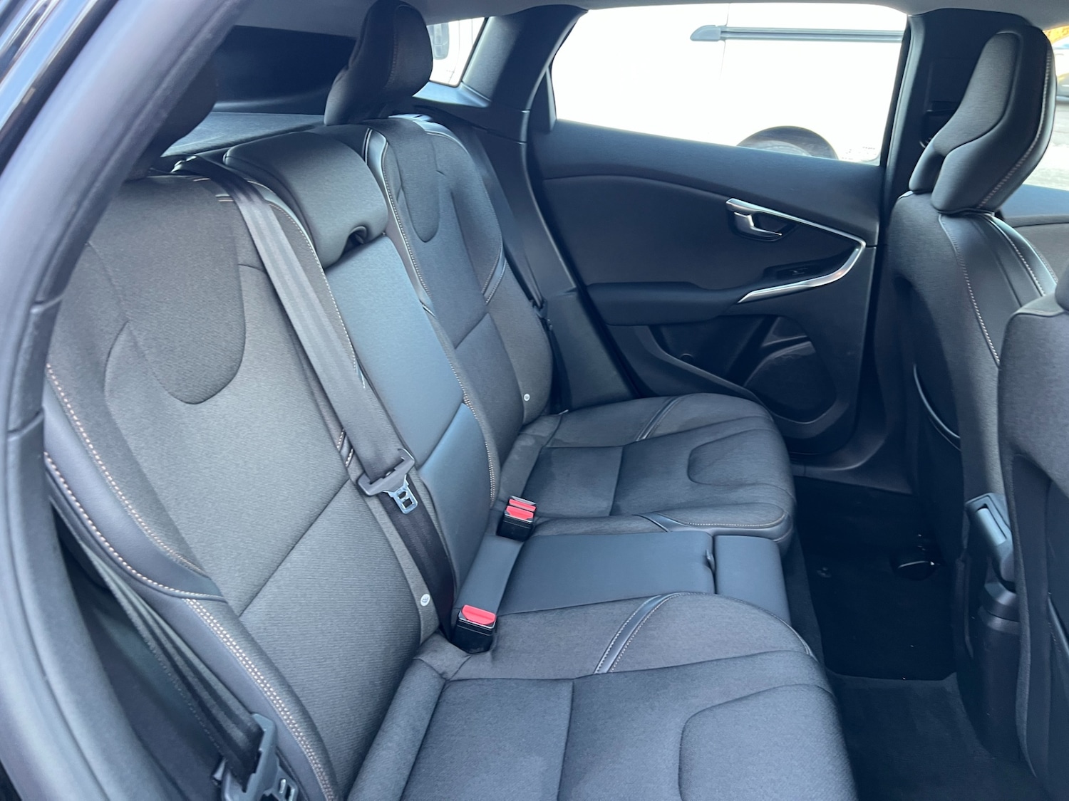 Used Volvo V40 2016 for sale - 77702807: Photo 32