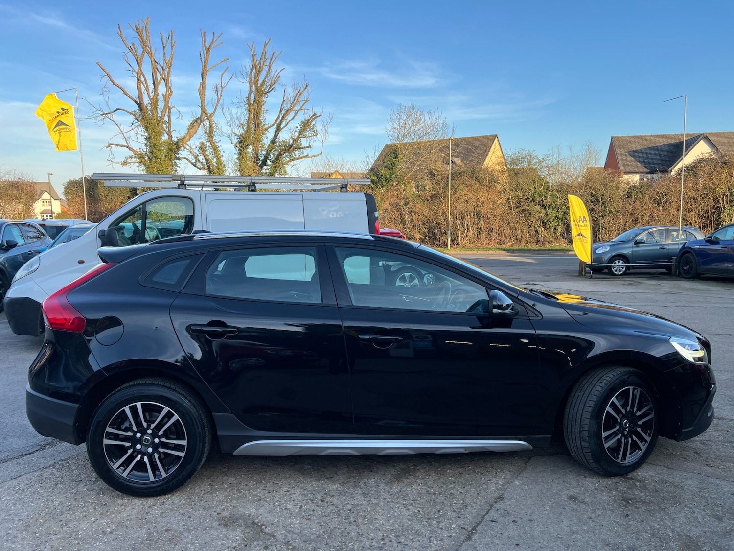 Used Volvo V40 2016 for sale - 77702807: Photo 8