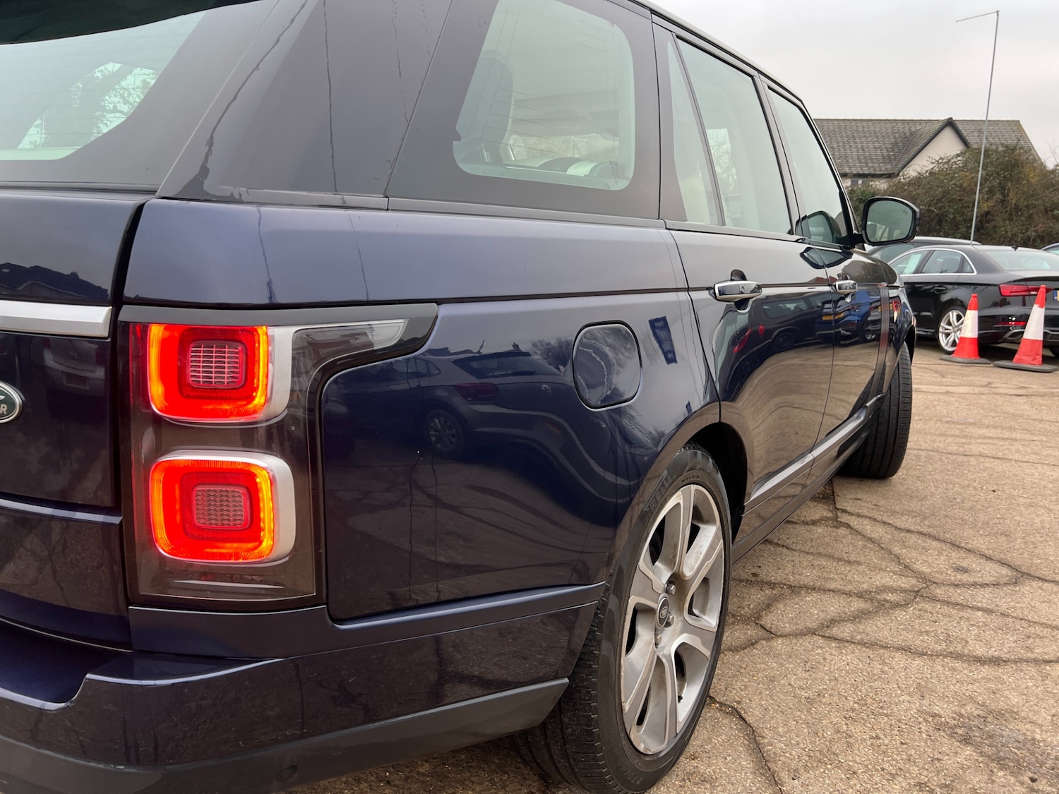 Used Land Rover Range Rover 2018 for sale - 76298910: Photo 11