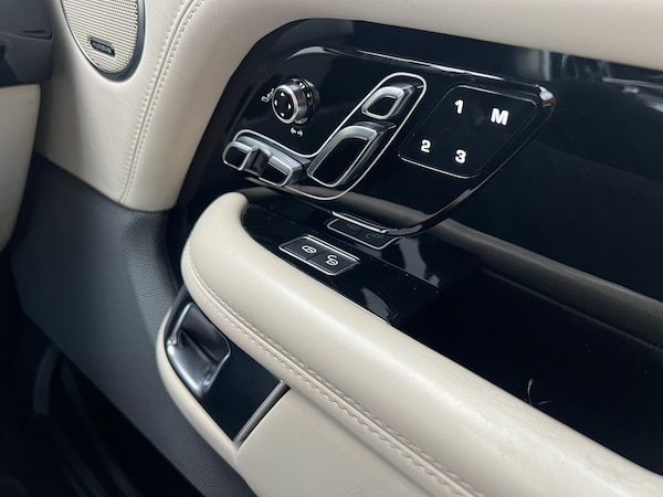 Used Land Rover Range Rover 2018 for sale - 76298910: Photo 32