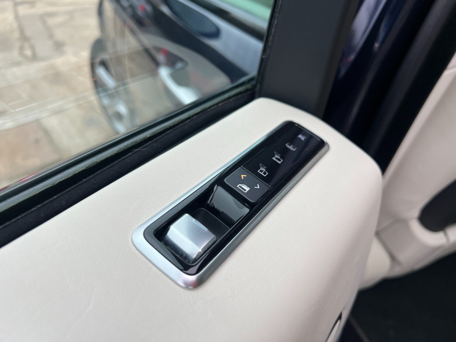 Used Land Rover Range Rover 2018 for sale - 76298910: Photo 49