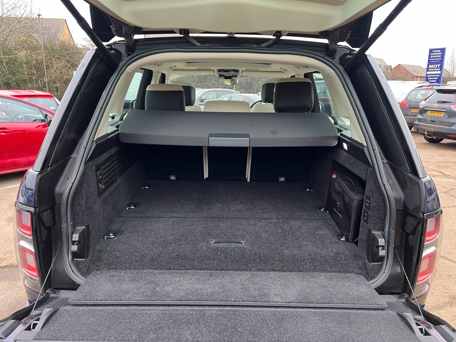 Used Land Rover Range Rover 2018 for sale - 76298910: Photo 53