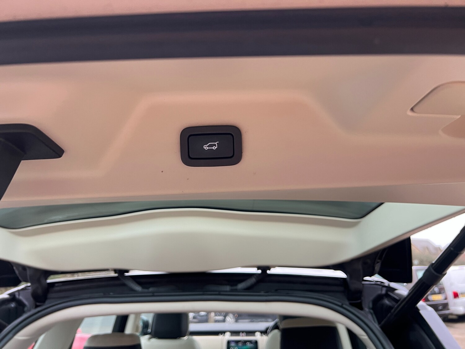 Used Land Rover Range Rover 2018 for sale - 76298910: Photo 54