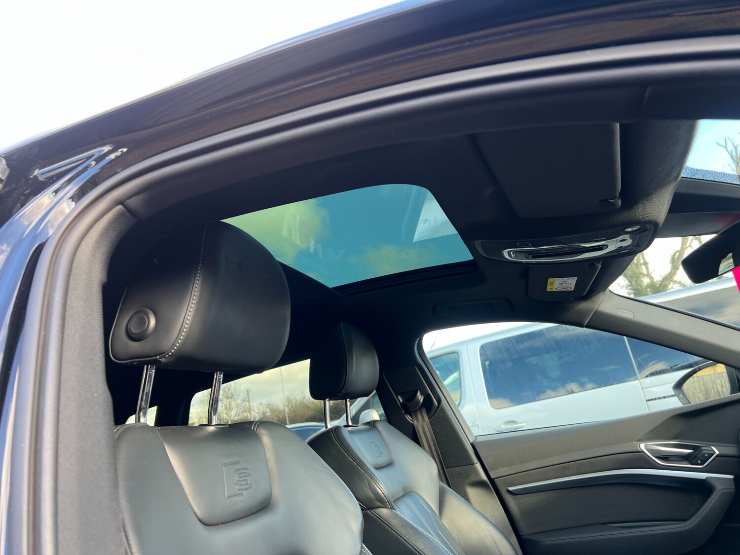 Used Audi e-tron 2021 for sale - 77996672: Photo 30