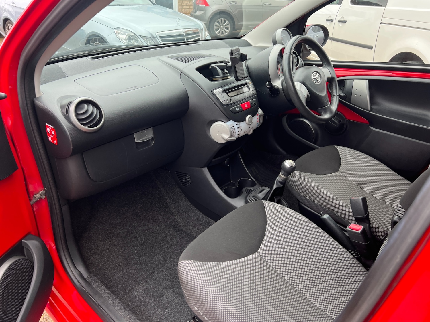 Used Toyota AYGO 2013 for sale - 76521198: Photo 11