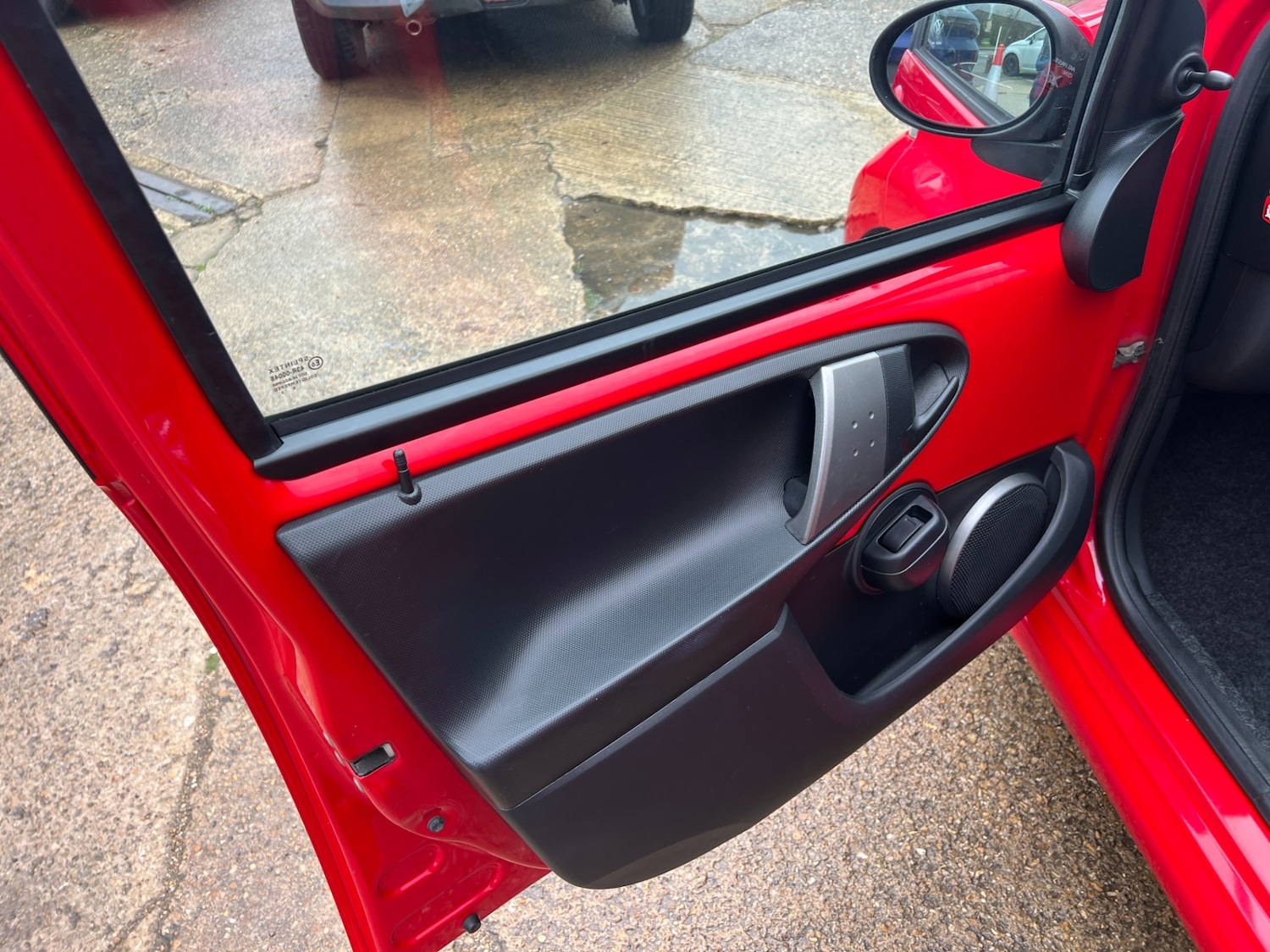 Used Toyota AYGO 2013 for sale - 76521198: Photo 14