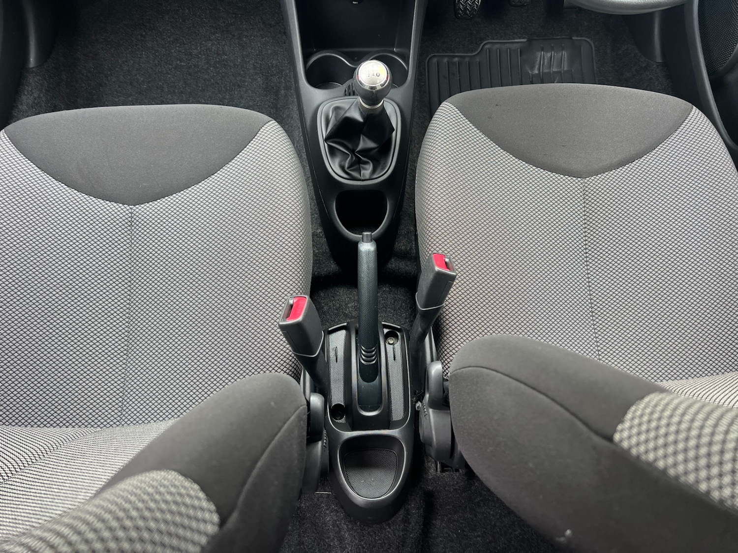 Used Toyota AYGO 2013 for sale - 76521198: Photo 17