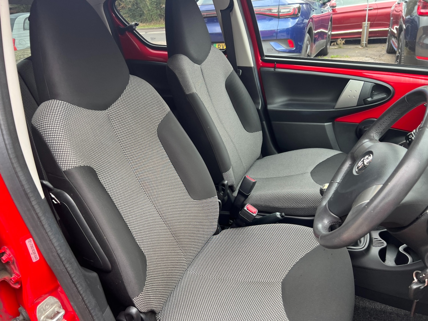 Used Toyota AYGO 2013 for sale - 76521198: Photo 27