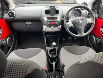 Used Toyota AYGO 2013 for sale - 76521198: Photo