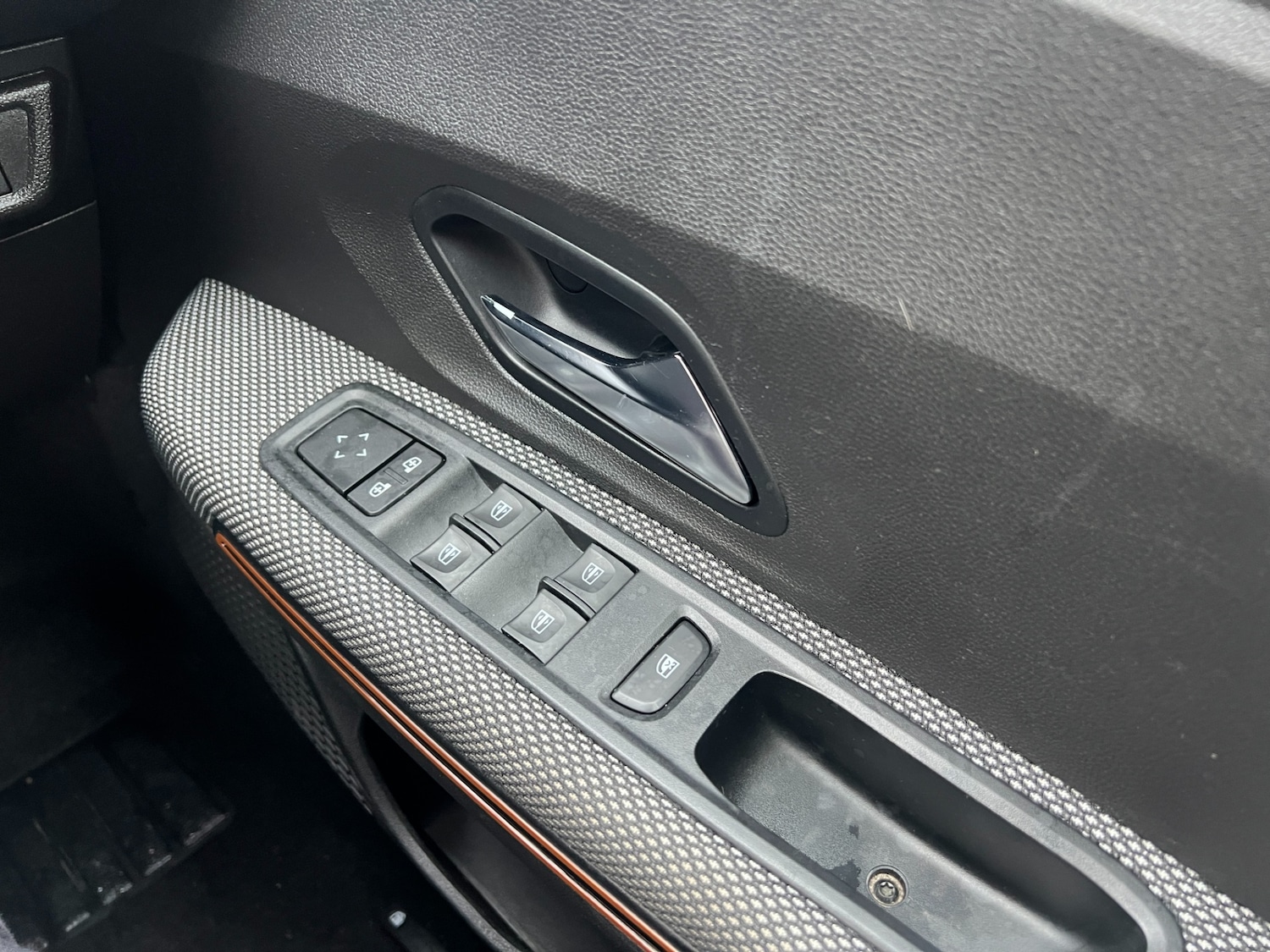 Used Dacia Sandero Stepway 2022 for sale - 77996985: Photo 28