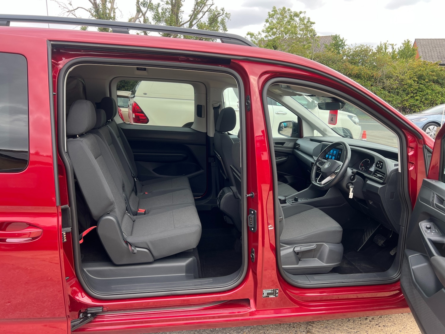 Used Volkswagen Caddy California Maxi 2022 for sale - 76382697: Photo 40