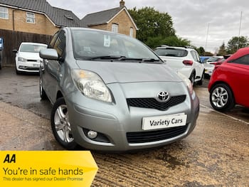 Used Toyota Yaris 2010 for sale - 79636459: Photo