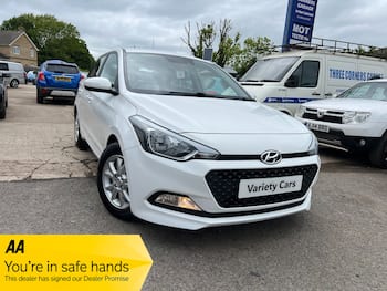 Used Hyundai i20 2017 for sale - 79761733: Photo
