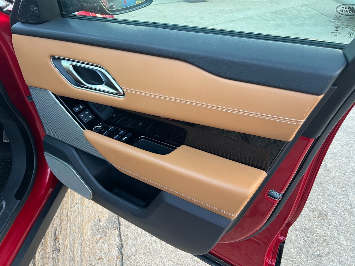 Used Land Rover Range Rover Velar 2019 for sale - 77337855: Photo 38