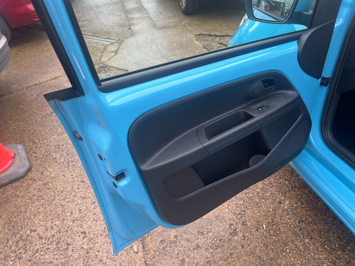 Used Volkswagen up! 2022 for sale - 77998314: Photo 13