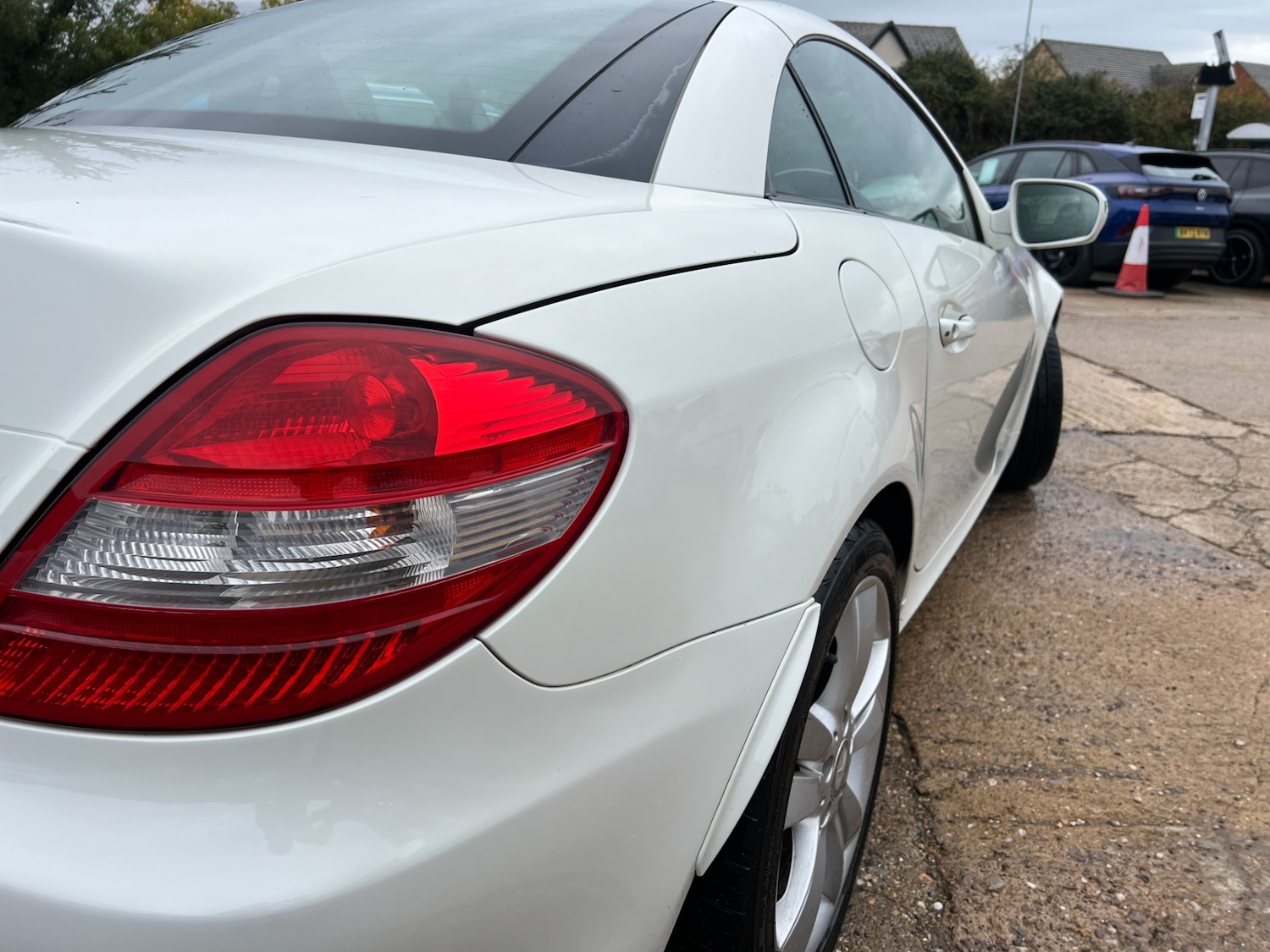 Used Mercedes-Benz SLK 2010 for sale - 76352177: Photo 10