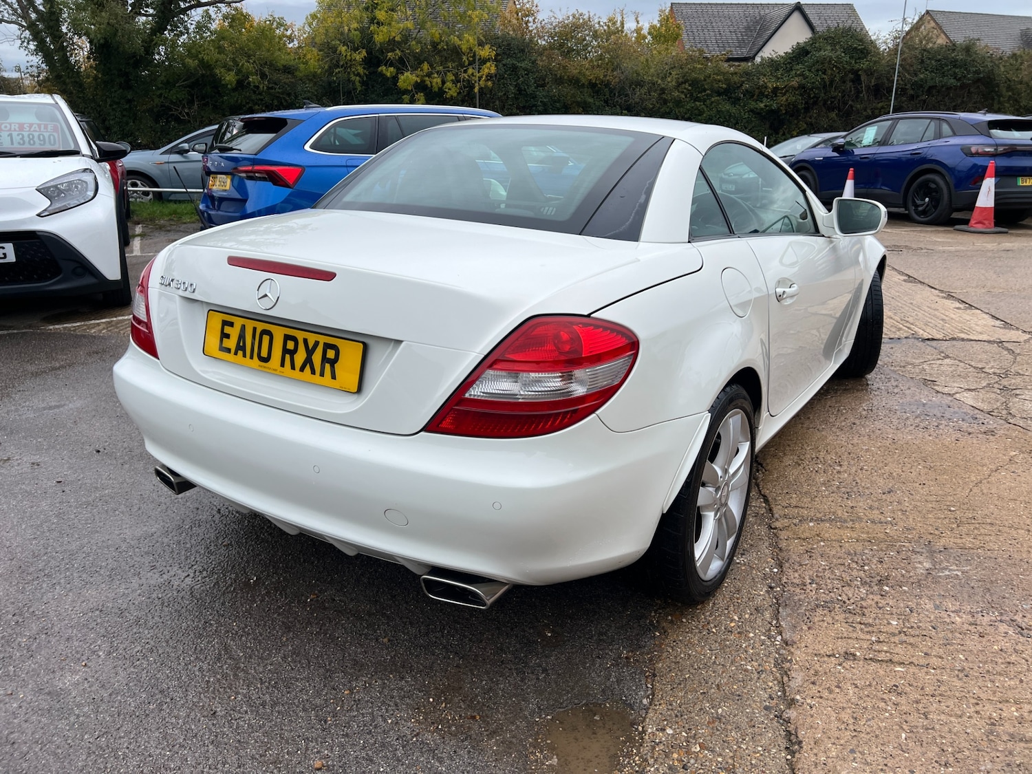 Used Mercedes-Benz SLK 2010 for sale - 76352177: Photo 3