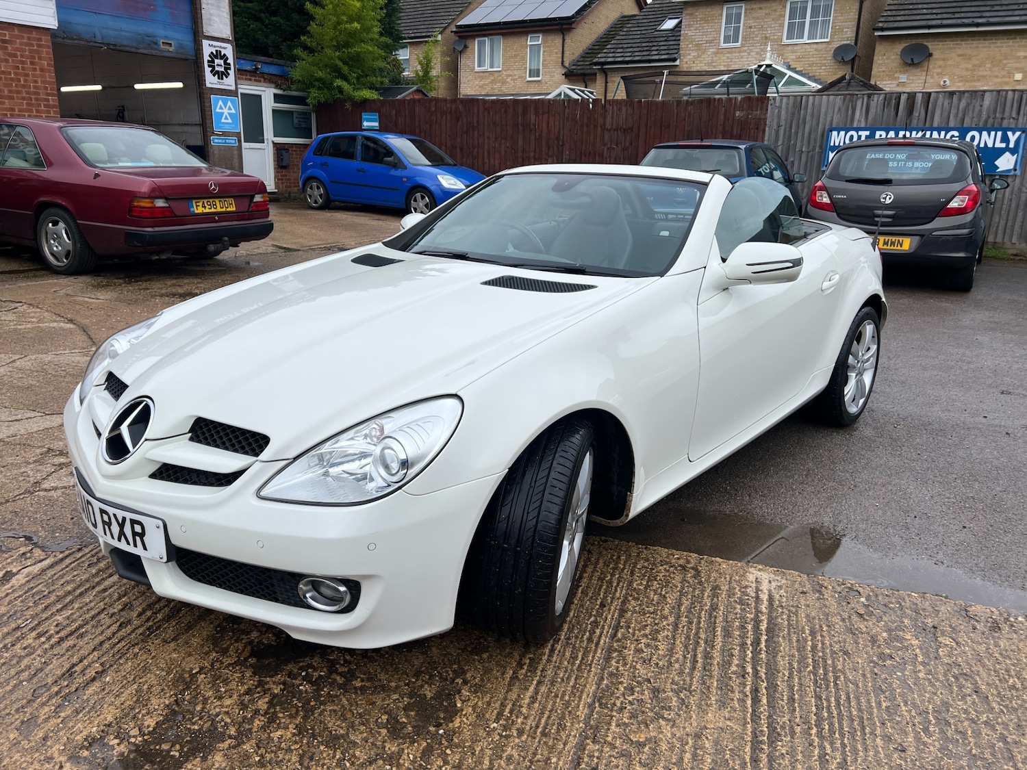Used Mercedes-Benz SLK 2010 for sale - 76352177: Photo 36