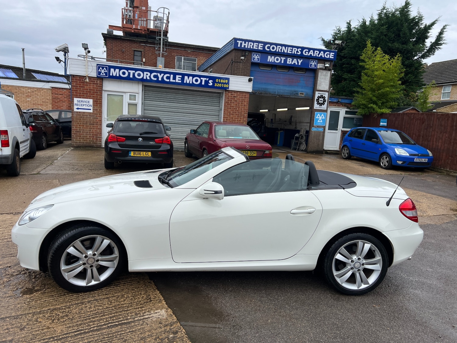 Used Mercedes-Benz SLK 2010 for sale - 76352177: Photo 37