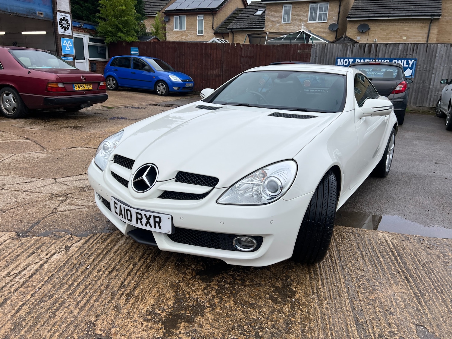Used Mercedes-Benz SLK 2010 for sale - 76352177: Photo 5