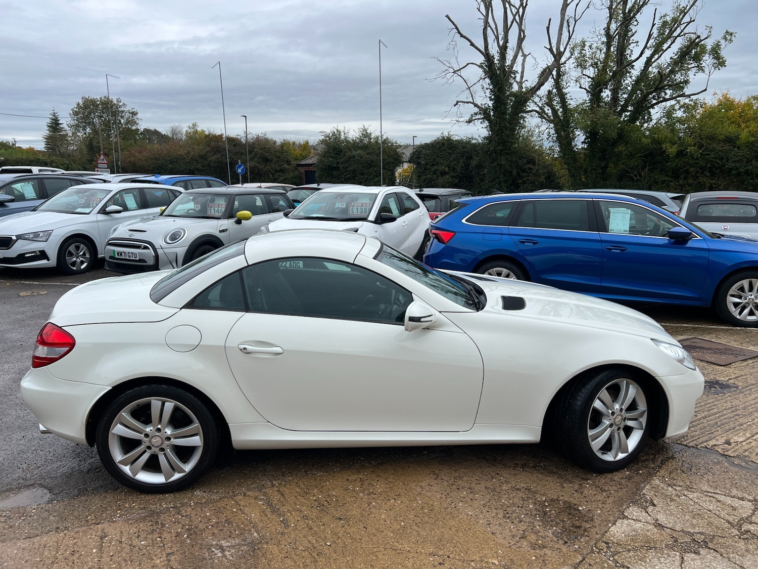 Used Mercedes-Benz SLK 2010 for sale - 76352177: Photo 9
