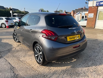 Used Peugeot 208 2019 for sale - 79017862: Photo