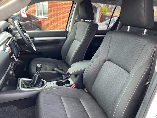 Used Toyota Hilux 2020 for sale - 74718967: Photo 13