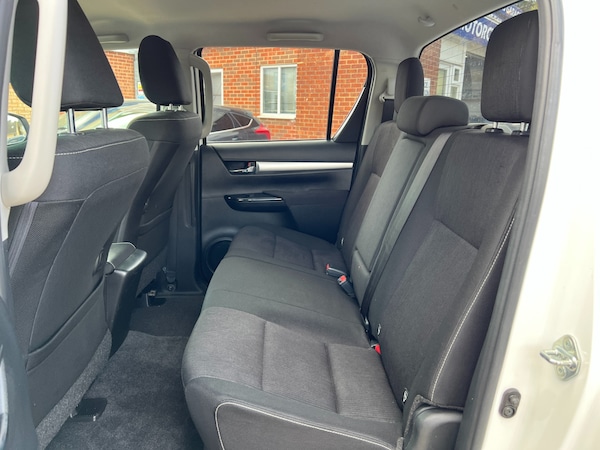 Used Toyota Hilux 2020 for sale - 74718967: Photo 43