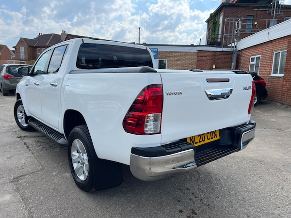 Used Toyota Hilux 2020 for sale - 74718967: Photo 7