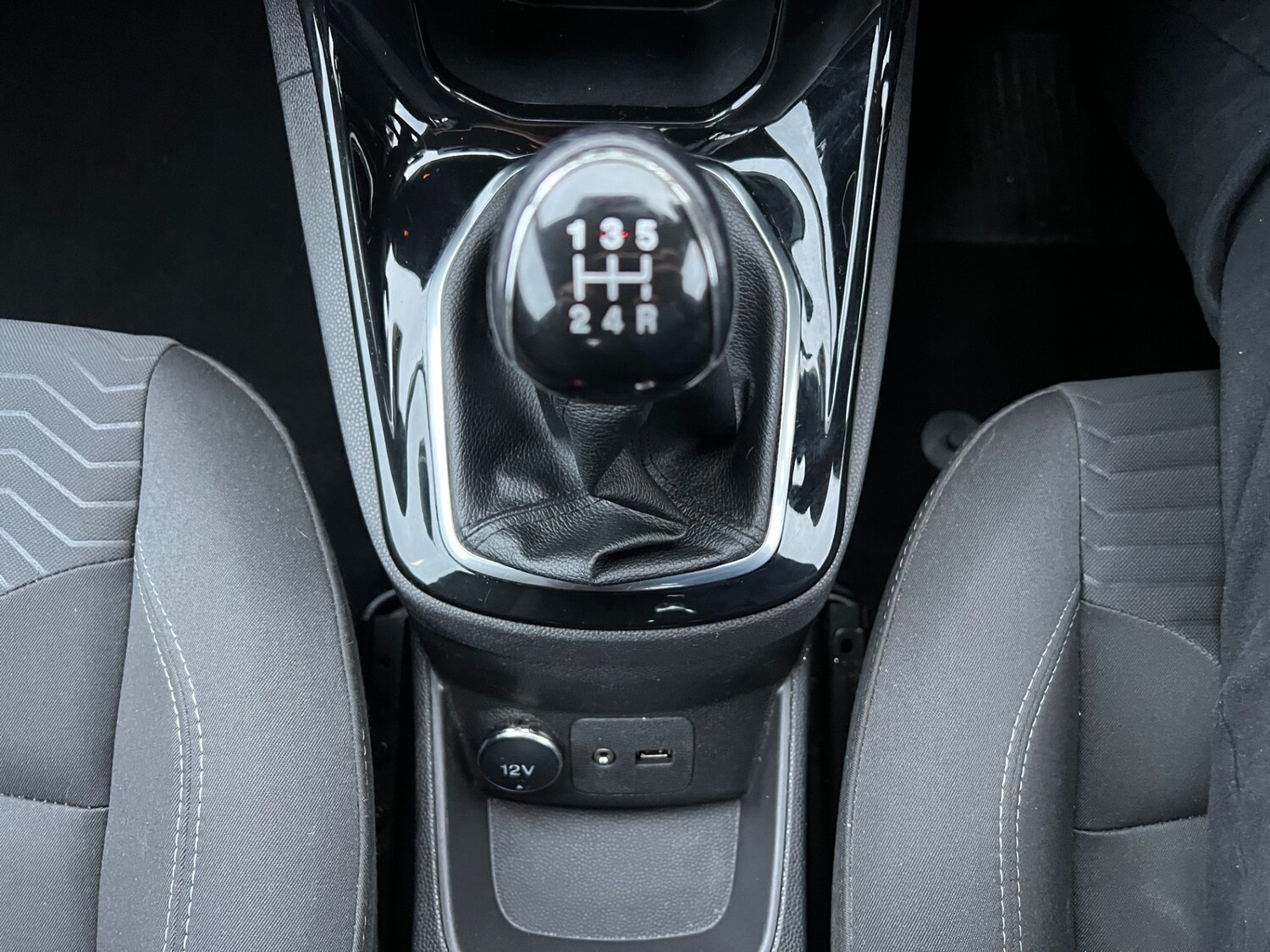 Used Ford Fiesta 2013 for sale - 76847335: Photo 16