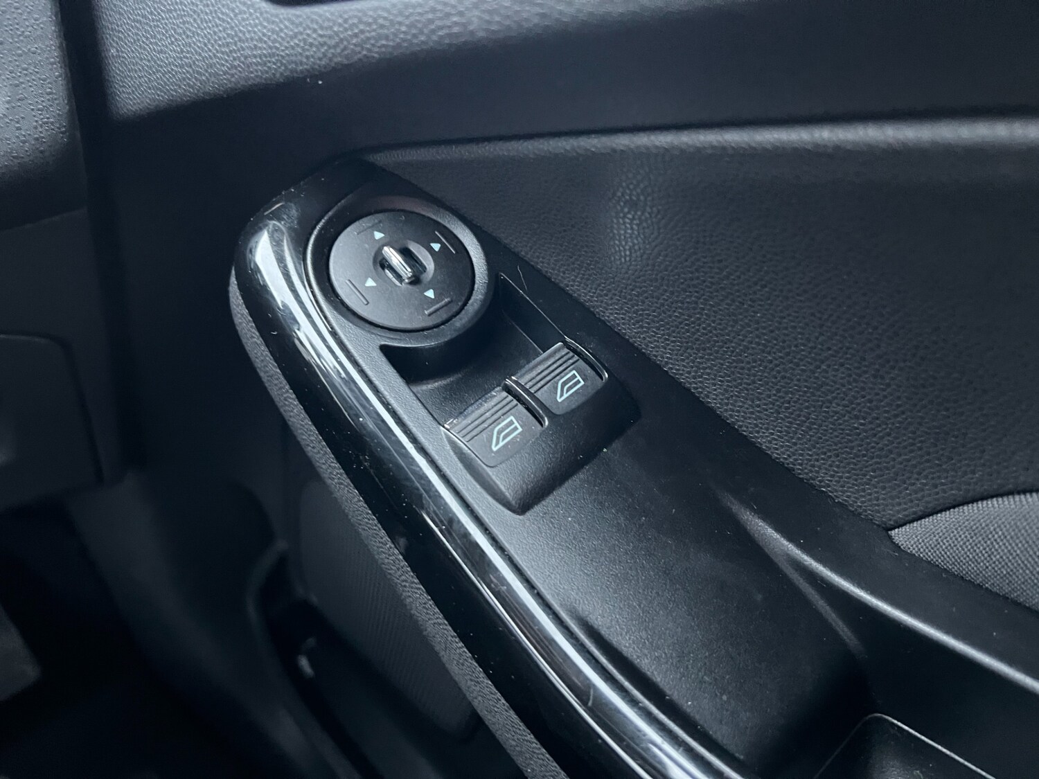 Used Ford Fiesta 2013 for sale - 76847335: Photo 23