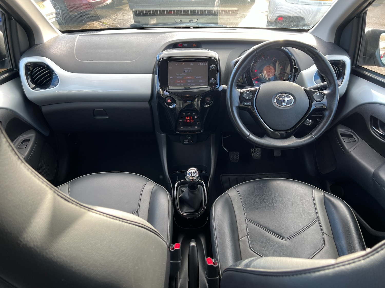 Used Toyota AYGO 2017 for sale - 76806951: Photo 2