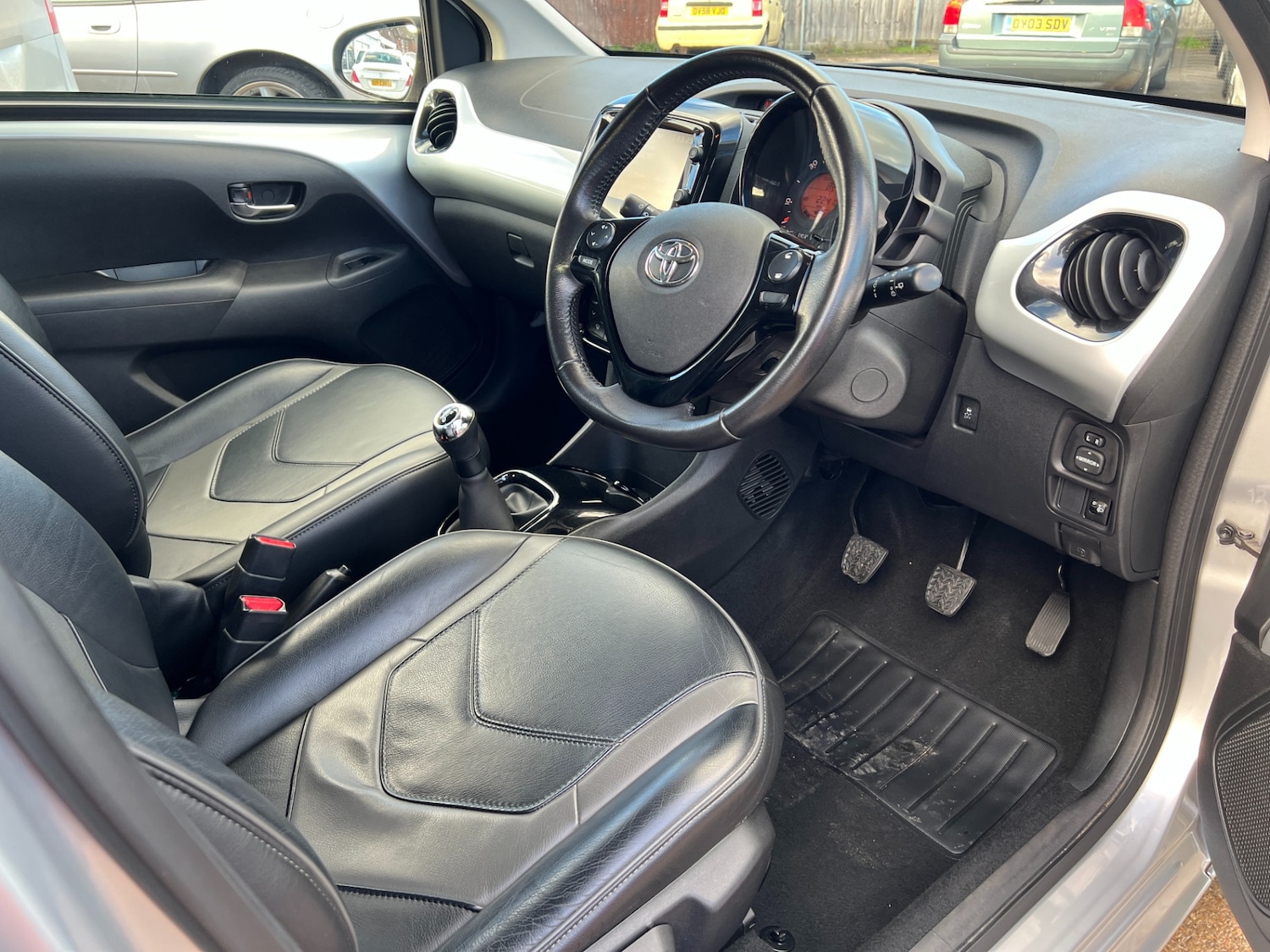 Used Toyota AYGO 2017 for sale - 76806951: Photo 29