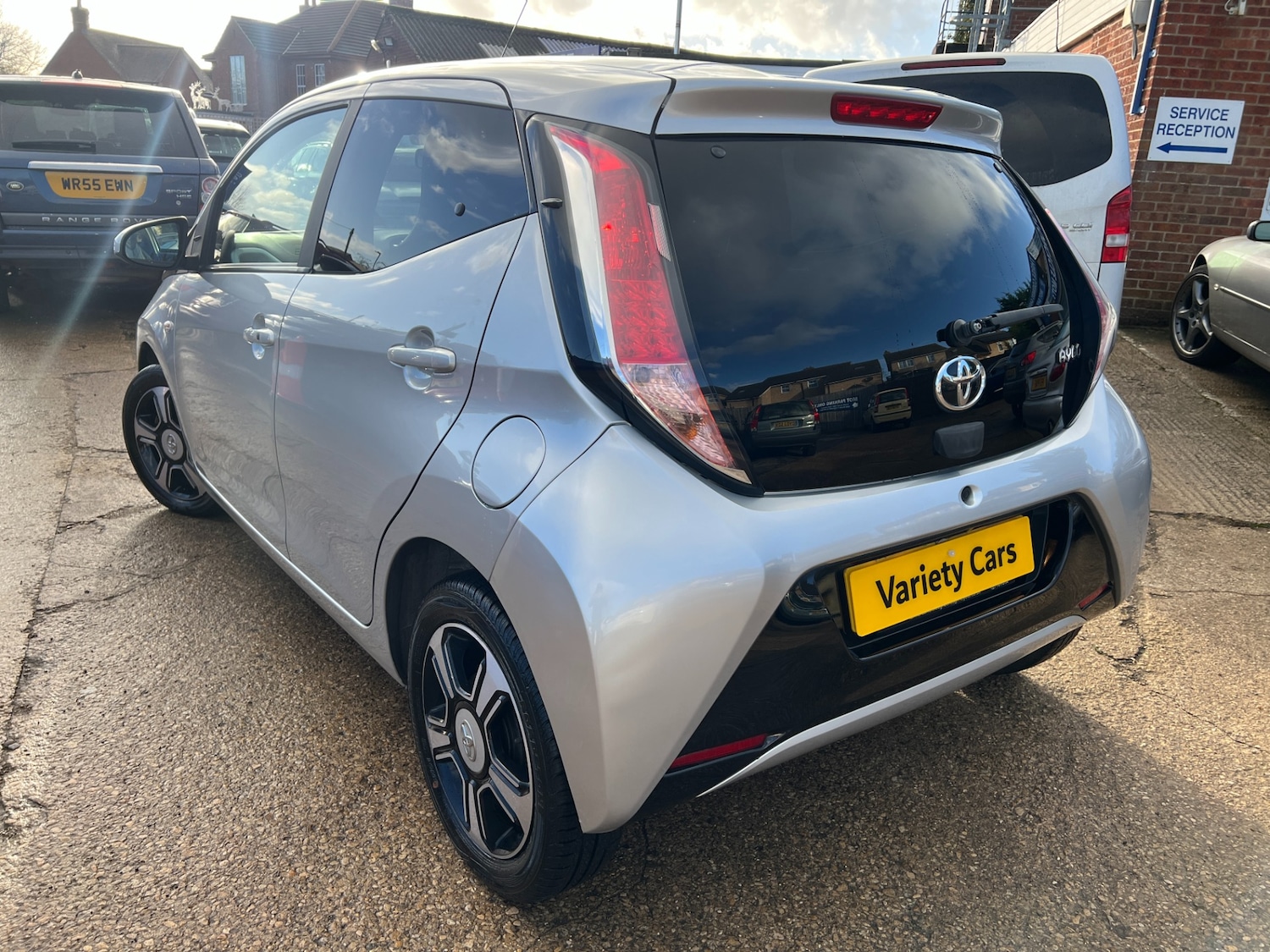 Used Toyota AYGO 2017 for sale - 76806951: Photo 3