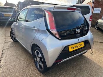 Used Toyota AYGO 2017 for sale - 76806951: Photo