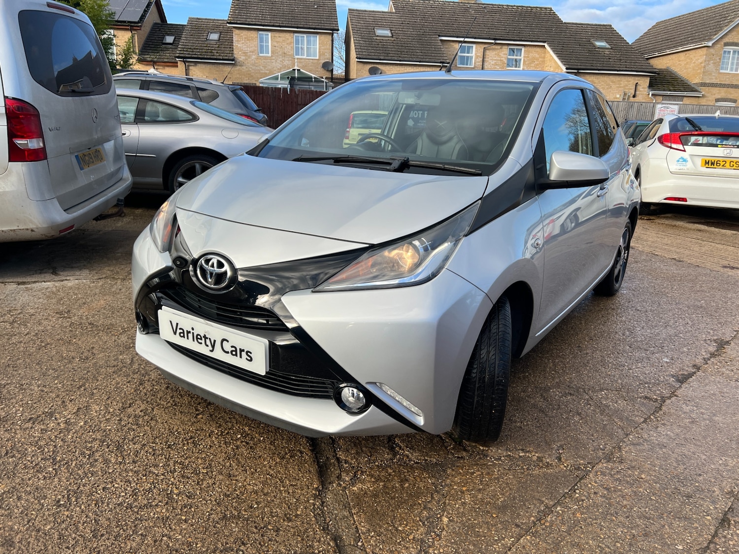 Used Toyota AYGO 2017 for sale - 76806951: Photo 5