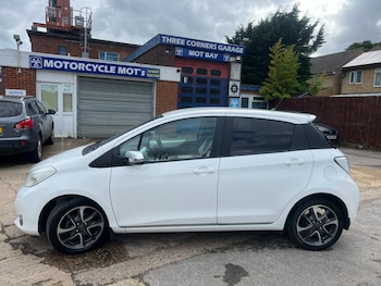 Used Toyota Yaris 2013 for sale - 78827056: Photo