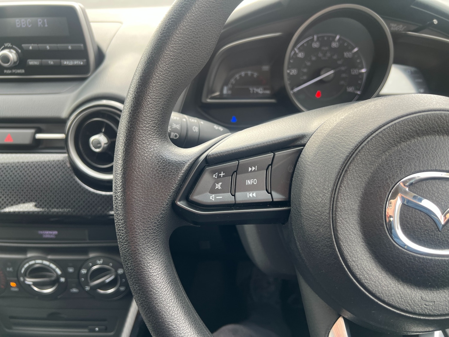 Used Mazda Mazda2 2019 for sale - 77791036: Photo 25