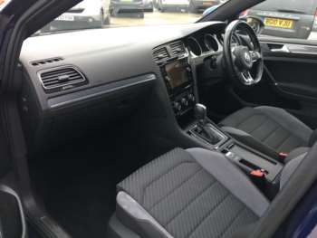 Used Volkswagen Golf 2017 for sale - 73187484: Photo